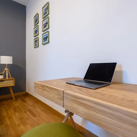 Waterfront Residences - Na Vodi Apartman