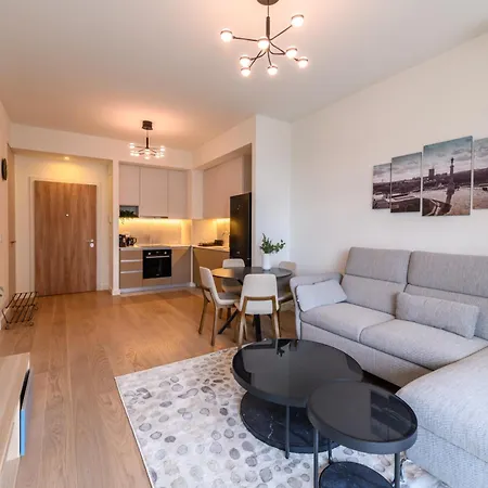 Waterfront Residences - Na Vodi Apartman *